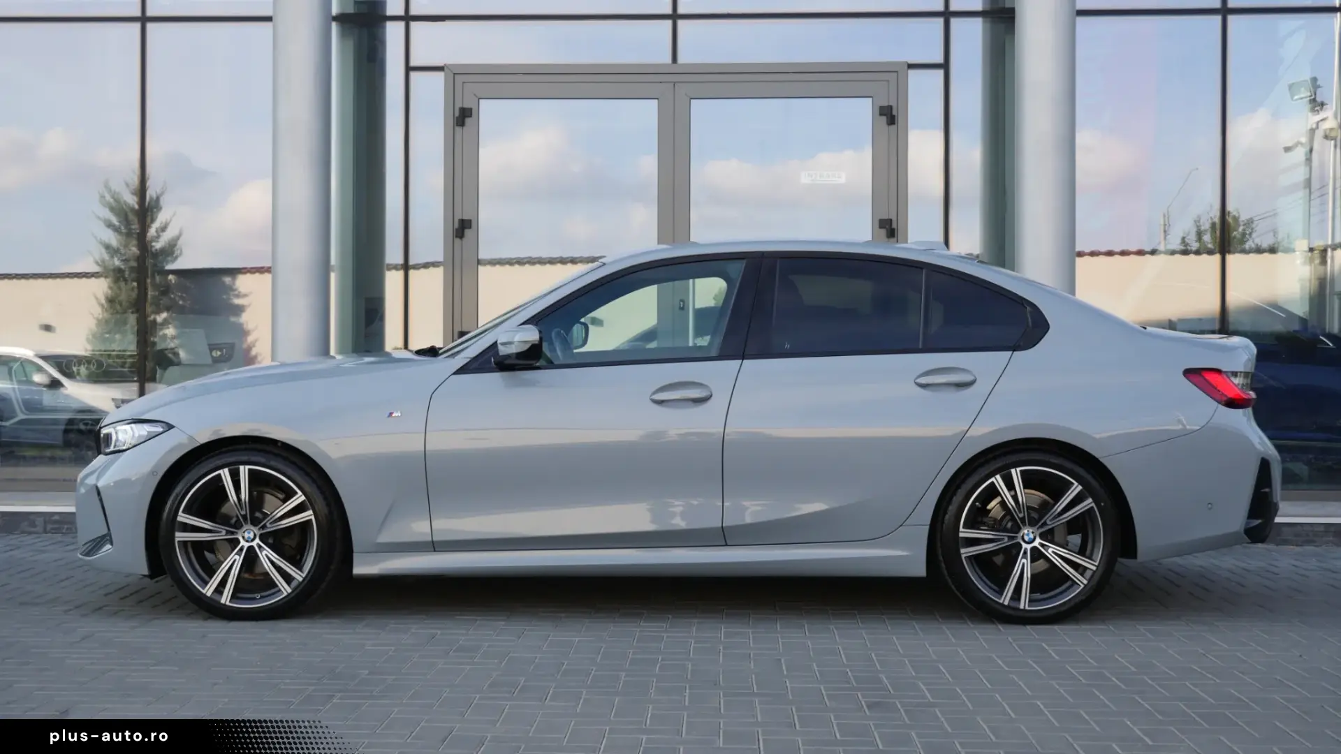 BMW Seria 3 320d xDrive AT M Sport