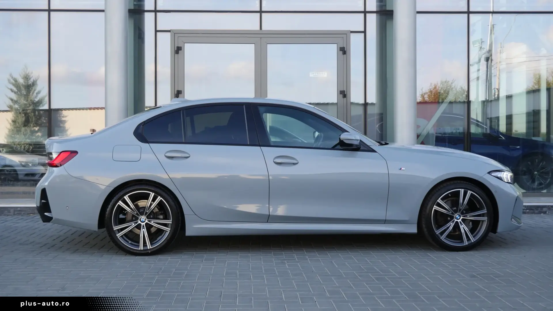 BMW Seria 3 320d xDrive AT M Sport