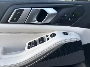 BMW X5 XDRIVE 45E - LASER -SKY LOUNGE-MASAJ