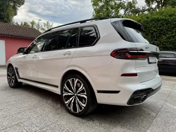 BMW X7 M60i  Sky Lounge Carbonpaket