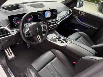 BMW X7 M60i  Sky Lounge Carbonpaket