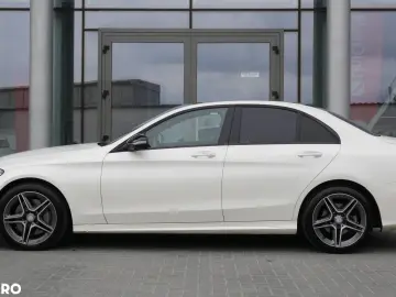 Mercedes-Benz C 300 d 4Matic 9G-TRONIC AMG Line