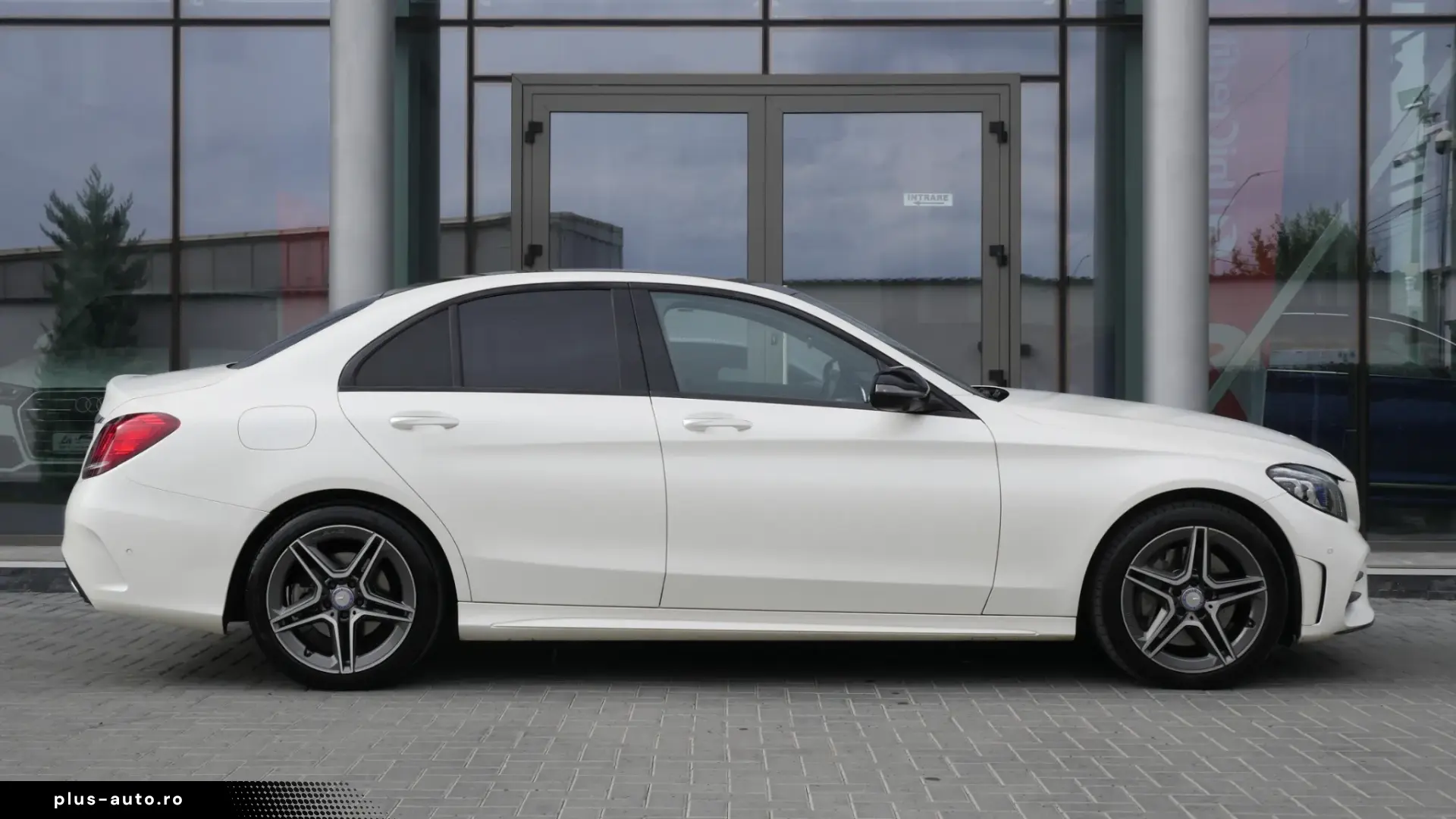 Mercedes-Benz C 300 d 4Matic 9G-TRONIC AMG Line