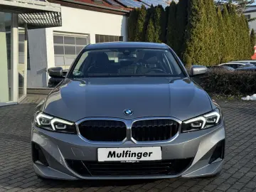 BMW 330e xDrive Sports