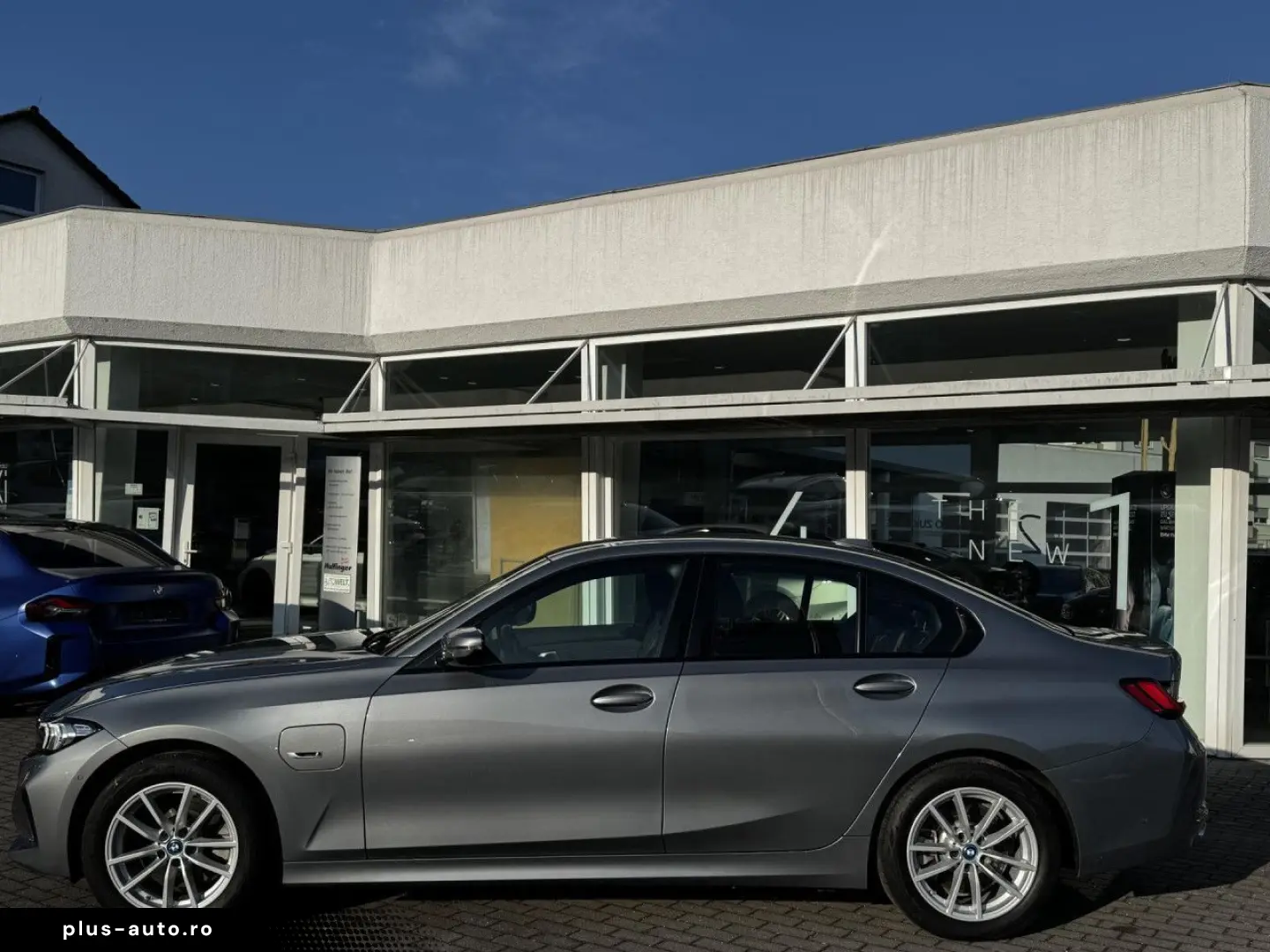 BMW 330e xDrive Sports