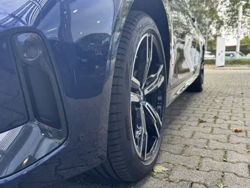BMW 330e xDrive Limo M Sport