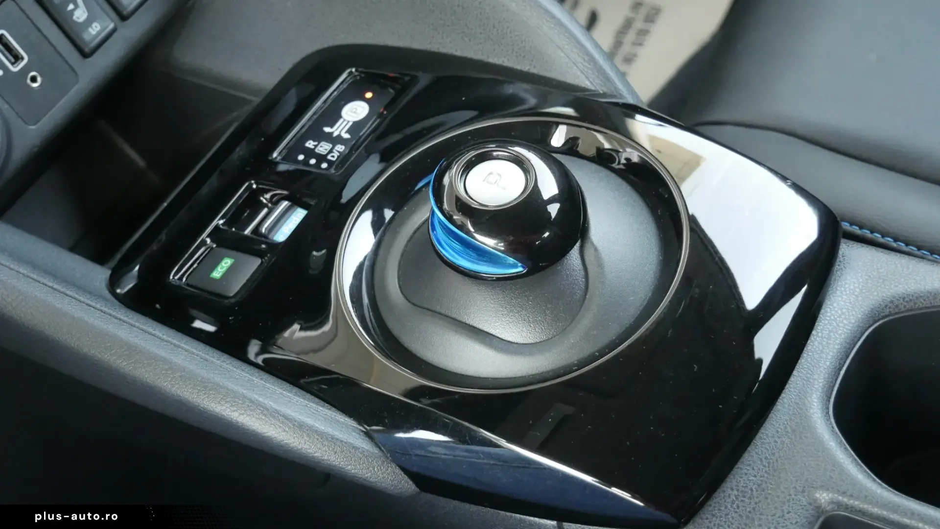 Nissan LEAF 40 kWh Tekna