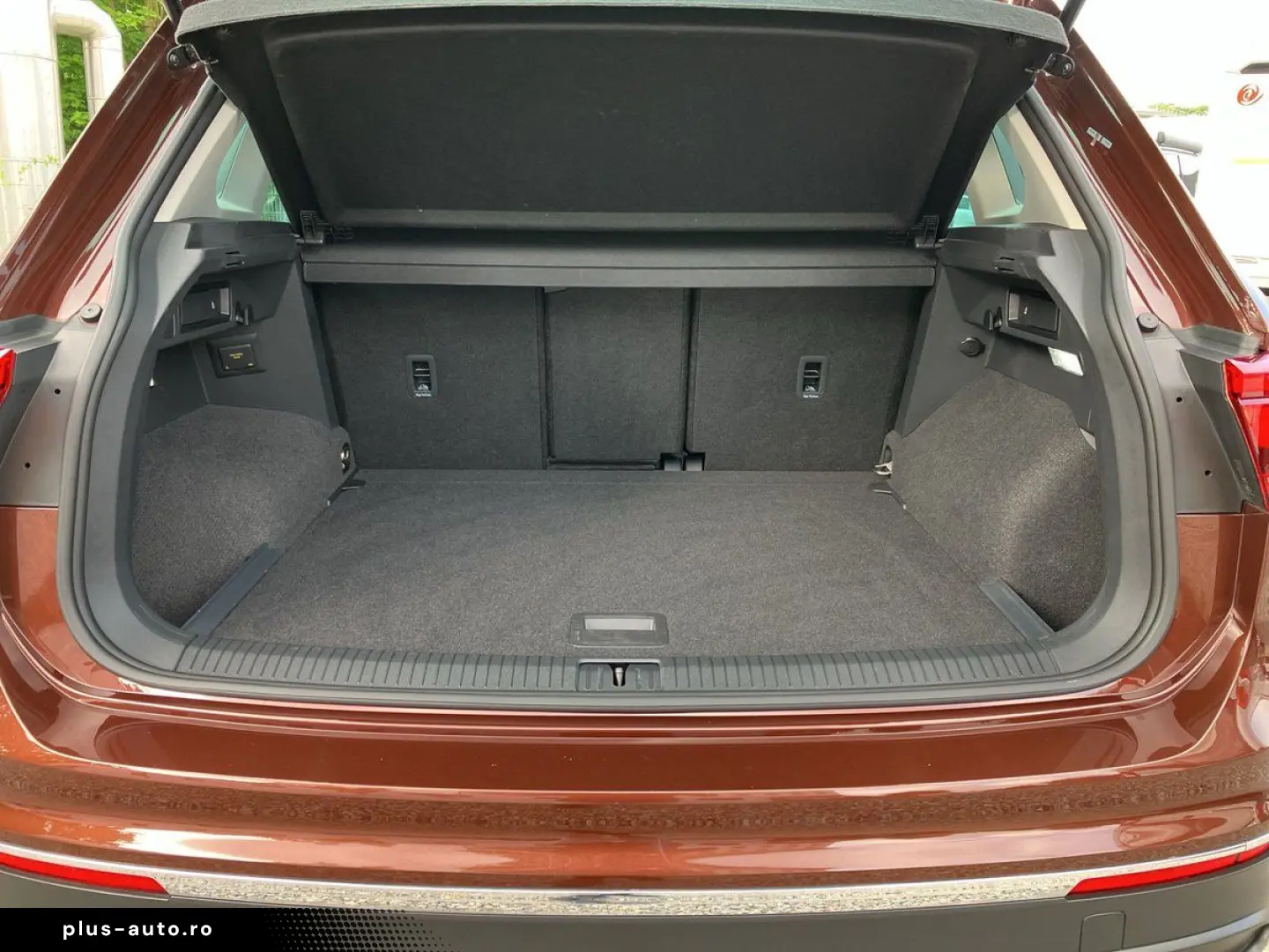 VW Tiguan 2.0 TDI 4MOTION LIFE DSG ACC 4MOTION SHZ