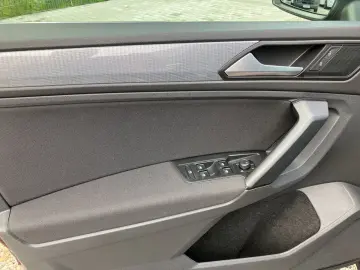 VW Tiguan 2.0 TDI 4MOTION LIFE DSG ACC 4MOTION SHZ