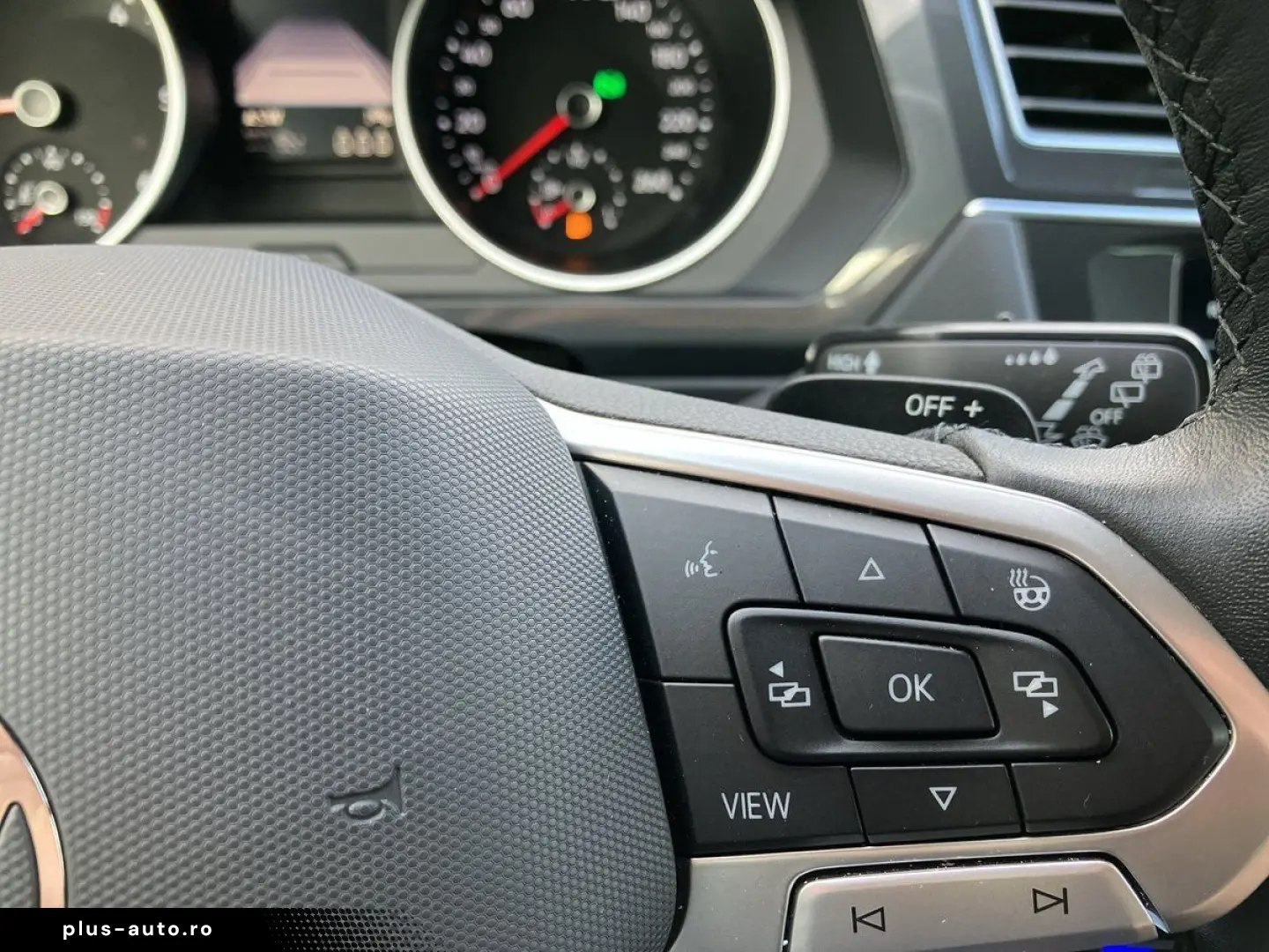 VW Tiguan 2.0 TDI 4MOTION LIFE DSG ACC 4MOTION SHZ