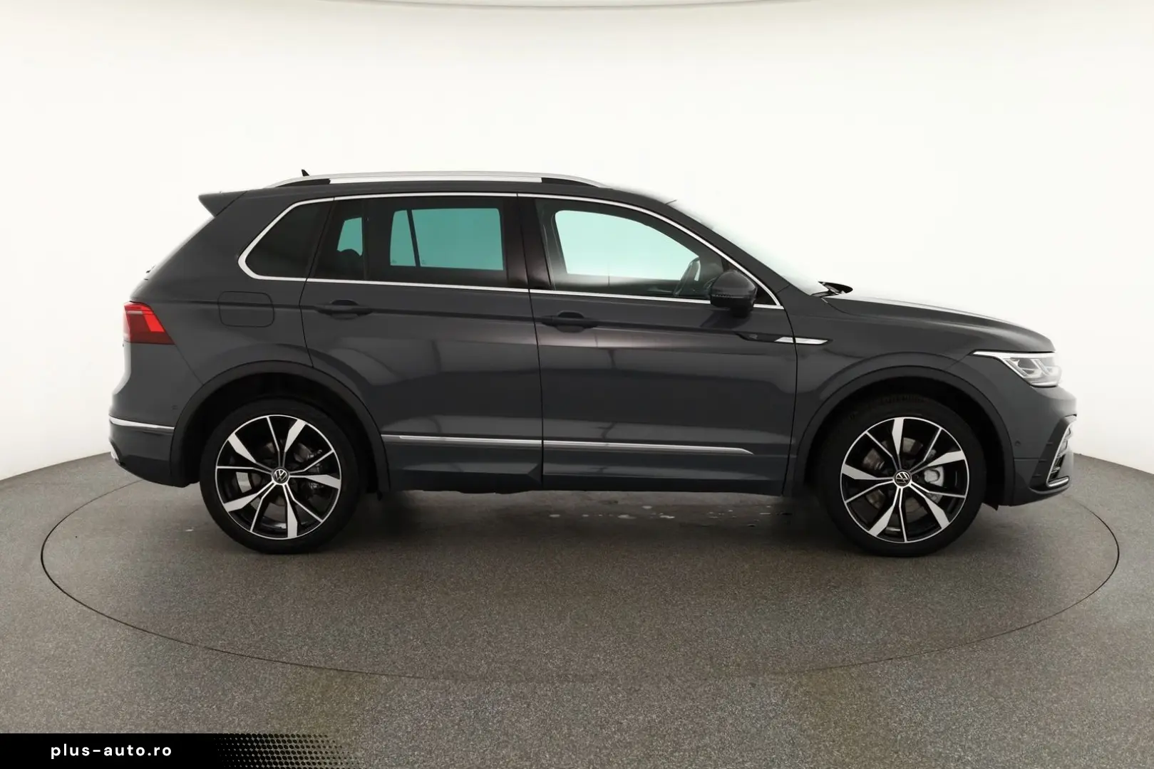 VW Tiguan 2.0 TDI 4Motion R-Line LED Navi ACC AHK