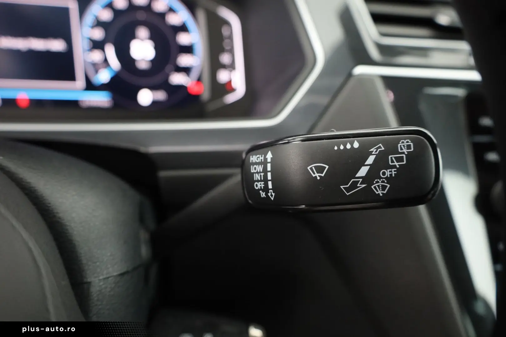 VW Tiguan 2.0 TDI 4Motion R-Line LED Navi ACC AHK