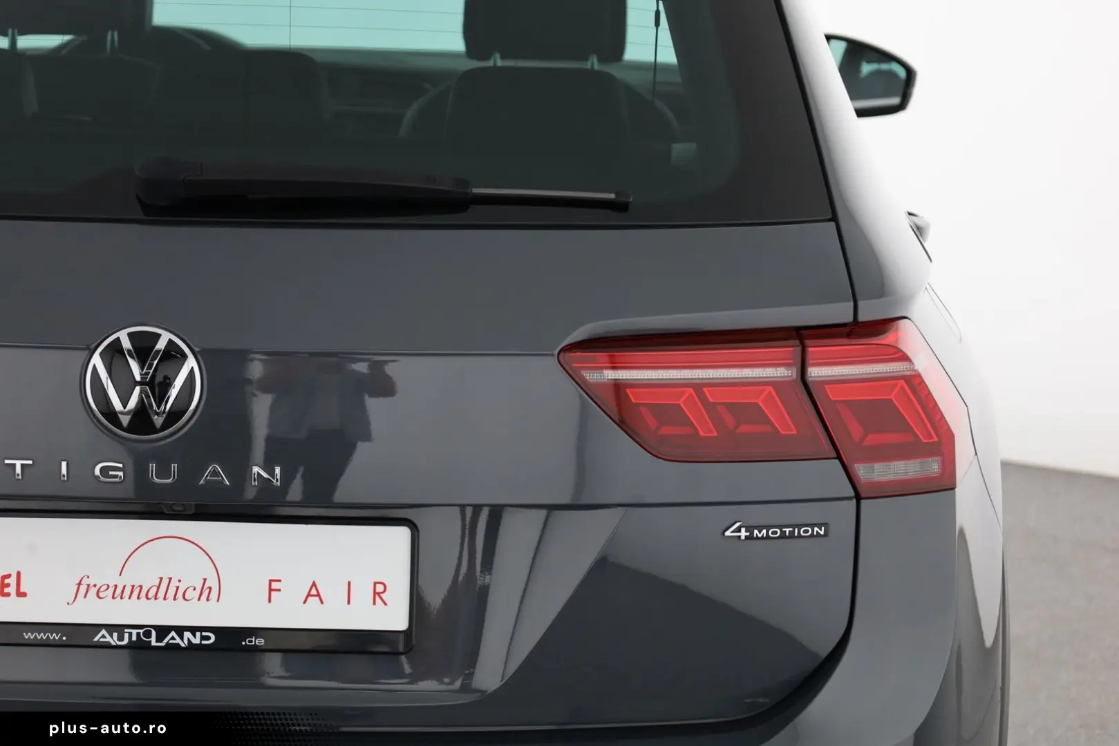 VW Tiguan 2.0 TDI 4Motion R-Line LED Navi ACC AHK