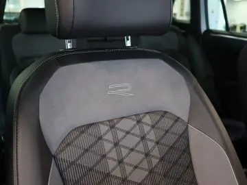 VW Tiguan 2.0 TDI R-Line 4Motion AHK   Standheizung