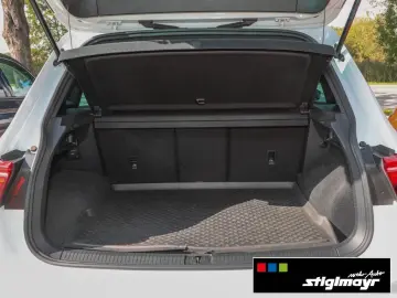 VW Tiguan R-Line 2.0 l TDI 4MOTION DSG  AHK IQLIGHT