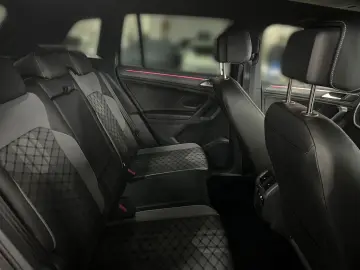 VW Tiguan 2.0 TDI R-Line 4Motion DSG AHK Navi LED