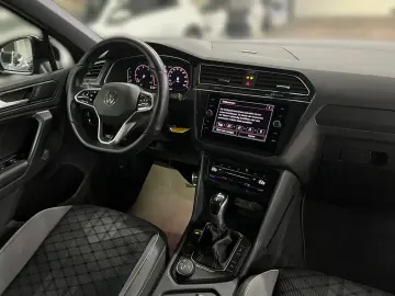 VW Tiguan 2.0 TDI R-Line 4Motion DSG AHK Navi LED