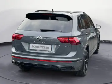 VW Tiguan R-Line 2.0 TDI 4M DSG MATRIX NAVI PDC PAN