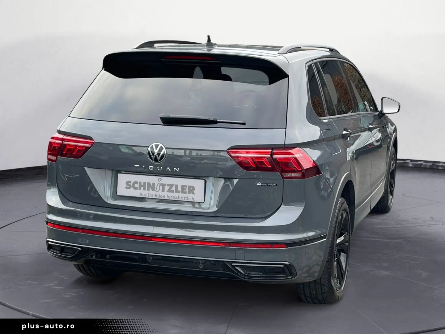 VW Tiguan R-Line 2.0 TDI 4M DSG MATRIX NAVI PDC PAN