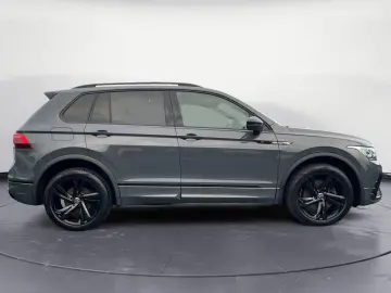 VW Tiguan R-Line 2.0 TDI 4M DSG MATRIX NAVI PDC PAN