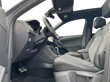 VW Tiguan R-Line 2.0 TDI 4M DSG MATRIX NAVI PDC PAN