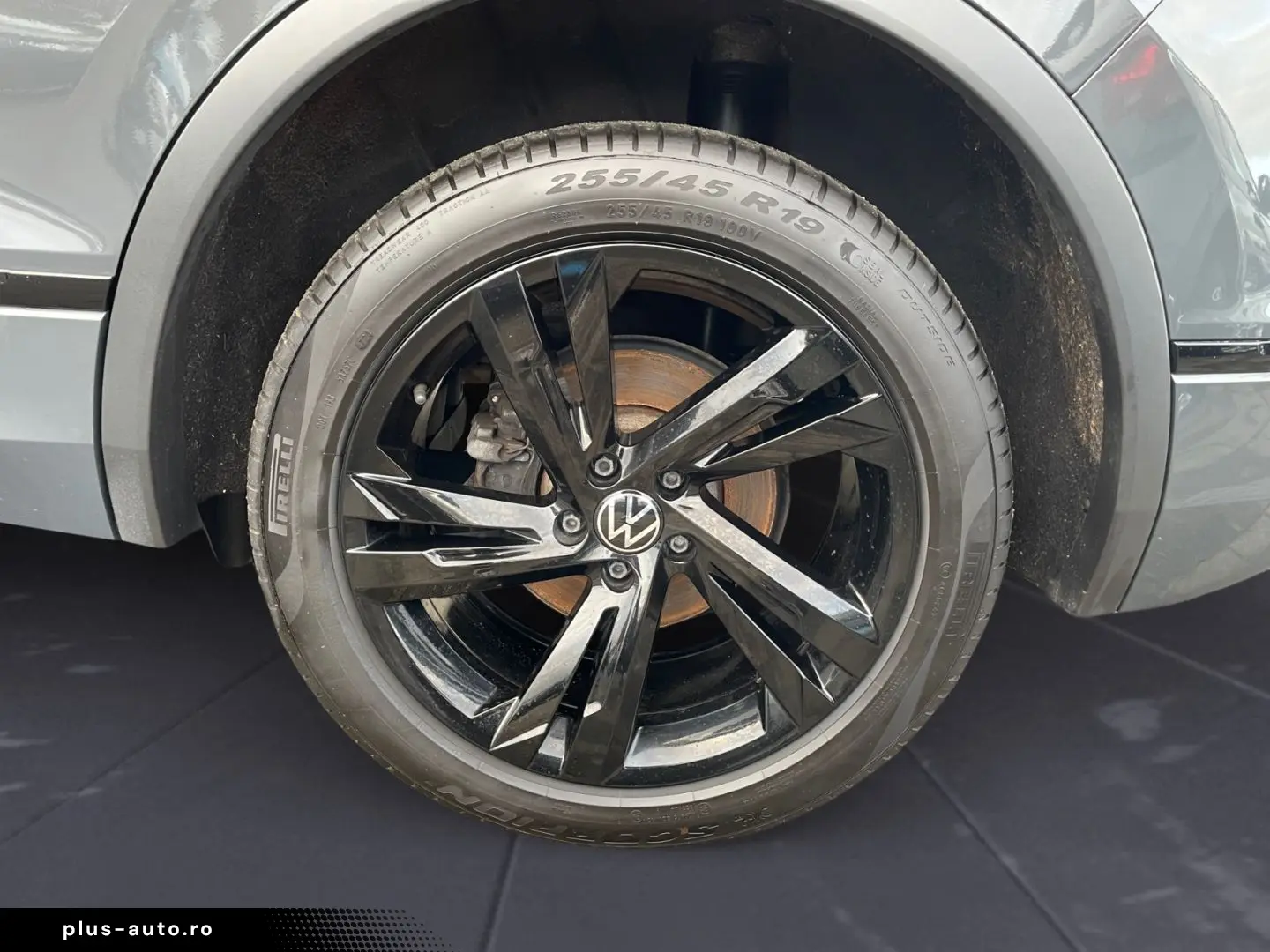 VW Tiguan R-Line 2.0 TDI 4M DSG MATRIX NAVI PDC PAN