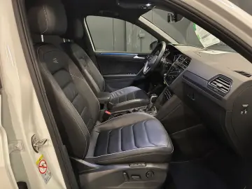 VW Tiguan R-Line 4Motion Black Style 19Zoll  LEDER