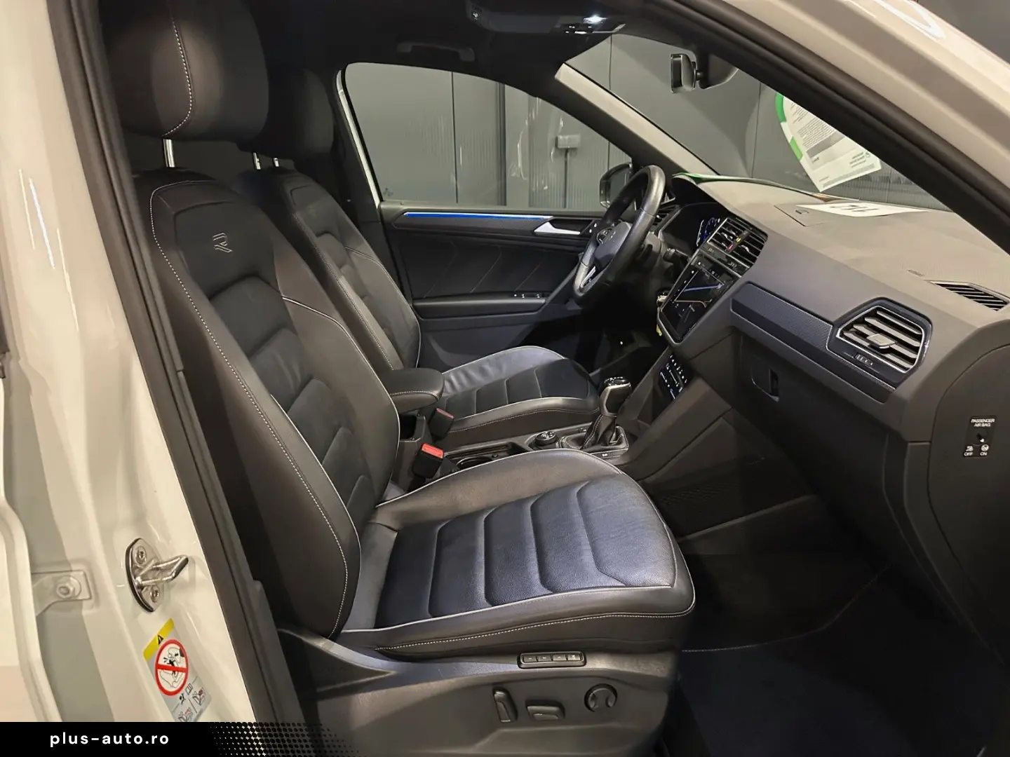 VW Tiguan R-Line 4Motion Black Style 19Zoll  LEDER