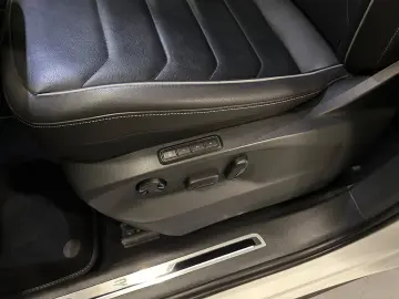 VW Tiguan R-Line 4Motion Black Style 19Zoll  LEDER