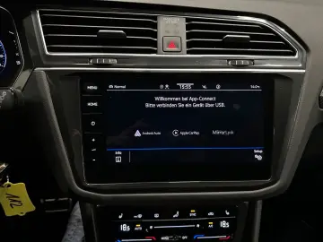 VW Tiguan R-Line 4Motion Black Style 19Zoll  LEDER