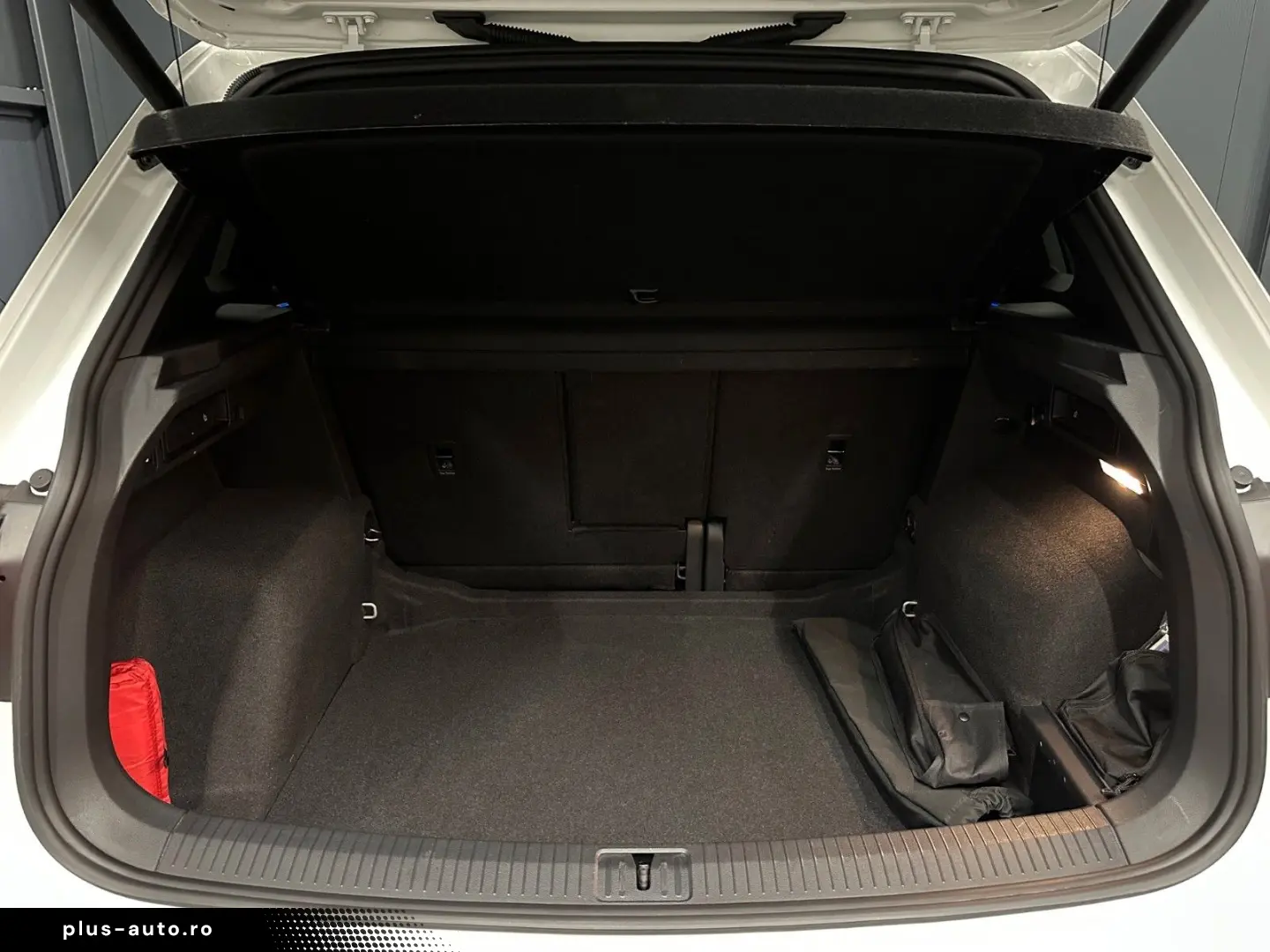 VW Tiguan R-Line 4Motion Black Style 19Zoll  LEDER