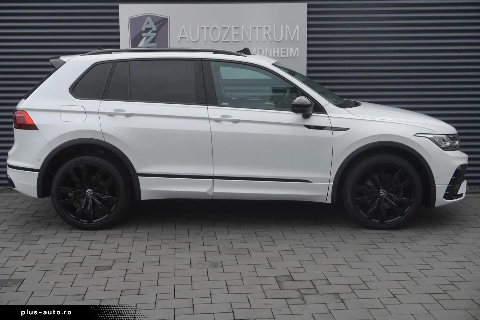 VW TIGUAN 2.0 TDI R-LINE ALLRAD PANORAMA MATRIX AHK