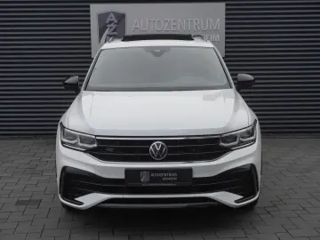 VW TIGUAN 2.0 TDI R-LINE ALLRAD PANORAMA MATRIX AHK