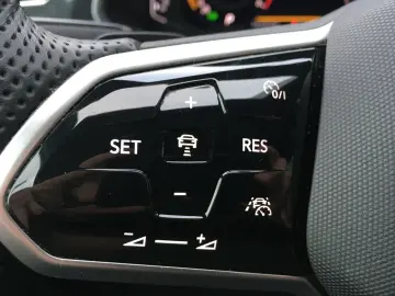 VW Tiguan R-Line 2.0 TDI 4Motion Leder Soundsystem