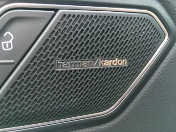 VW Tiguan R-Line 2.0 TDI 4Motion Leder Soundsystem