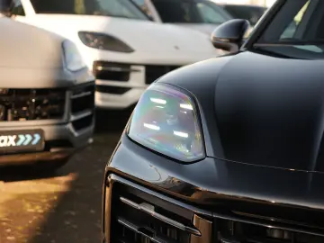 PORSCHE E-Hybrid Coupé ACC-PANO-BOSE-22TURBO-LEDER BEIGE