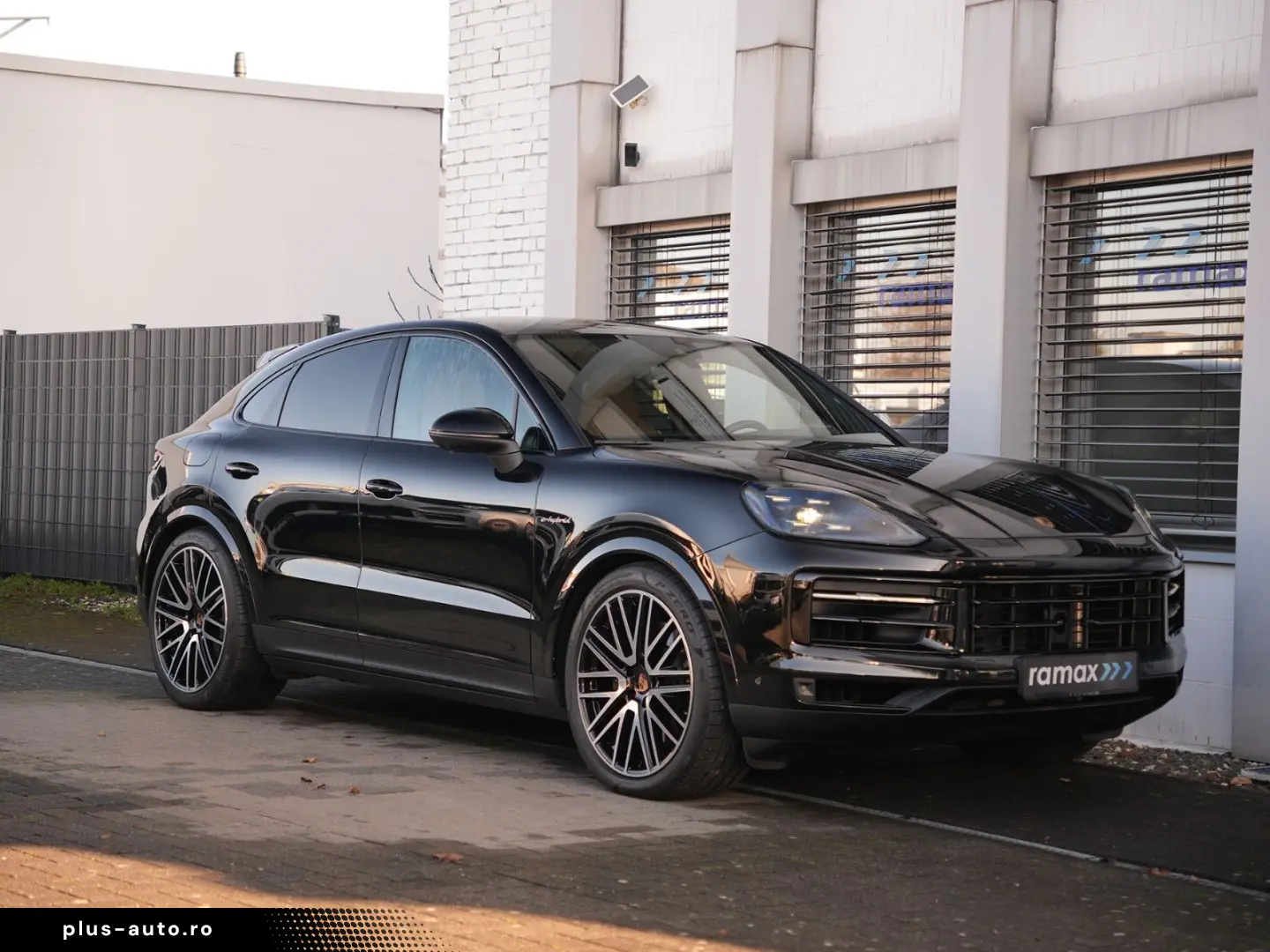PORSCHE E-Hybrid Coupé ACC-PANO-BOSE-22TURBO-LEDER BEIGE