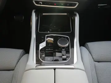 BMW X6 xDrive30d M SPORT PRO-LUFTF.-PANO-HUD-H K-22M