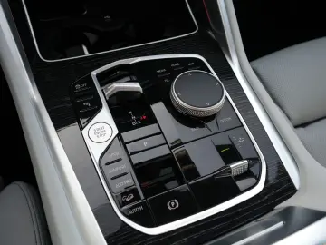 BMW X6 xDrive30d M SPORT PRO-LUFTF.-PANO-HUD-H K-22M