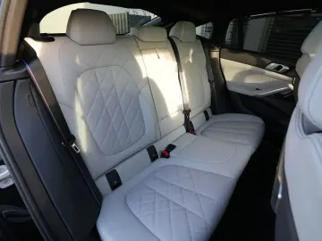 BMW X6 xDrive30d M SPORT PRO-LUFTF.-PANO-HUD-H K-22M