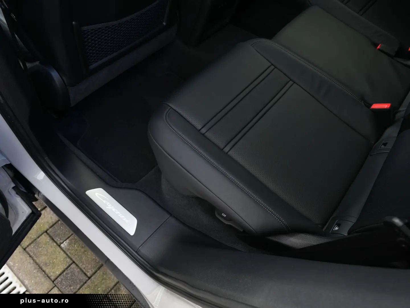 PORSCHE E-Hybrid Coupé INNODRIV-PANO-SPORTABGAS-21SYPDER