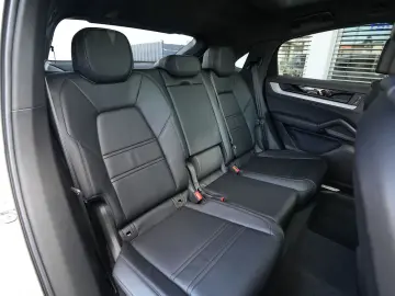 PORSCHE E-Hybrid Coupé INNODRIV-PANO-SPORTABGAS-21SYPDER