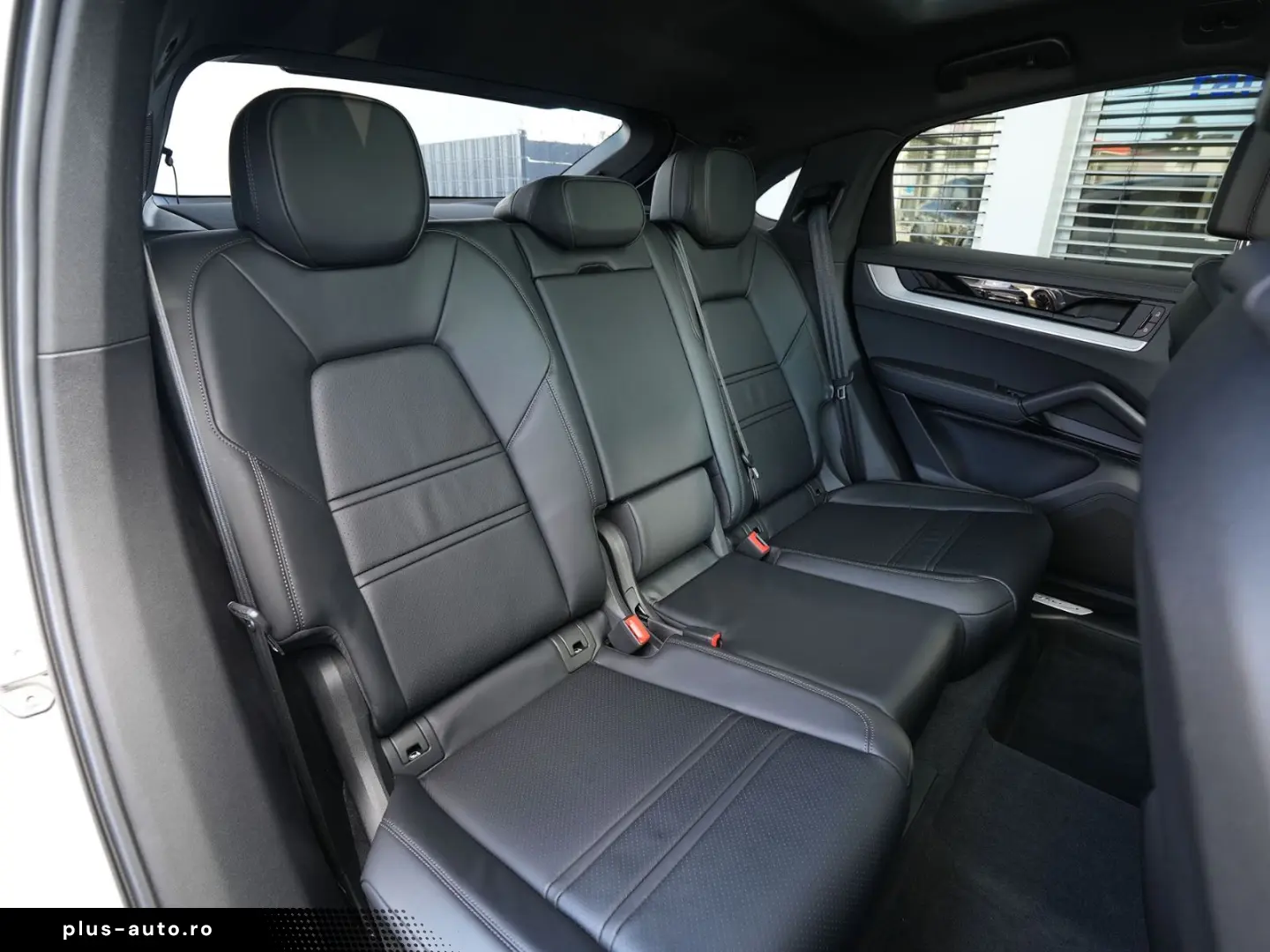 PORSCHE E-Hybrid Coupé INNODRIV-PANO-SPORTABGAS-21SYPDER