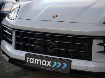 PORSCHE E-Hybrid Coupé INNODRIV-PANO-SPORTABGAS-21SYPDER