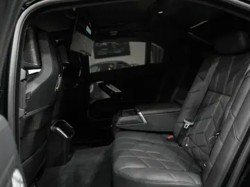 BMW 740 d xD M Sport B W-DIAMOND SKY-LOUNGE FOND-ENT