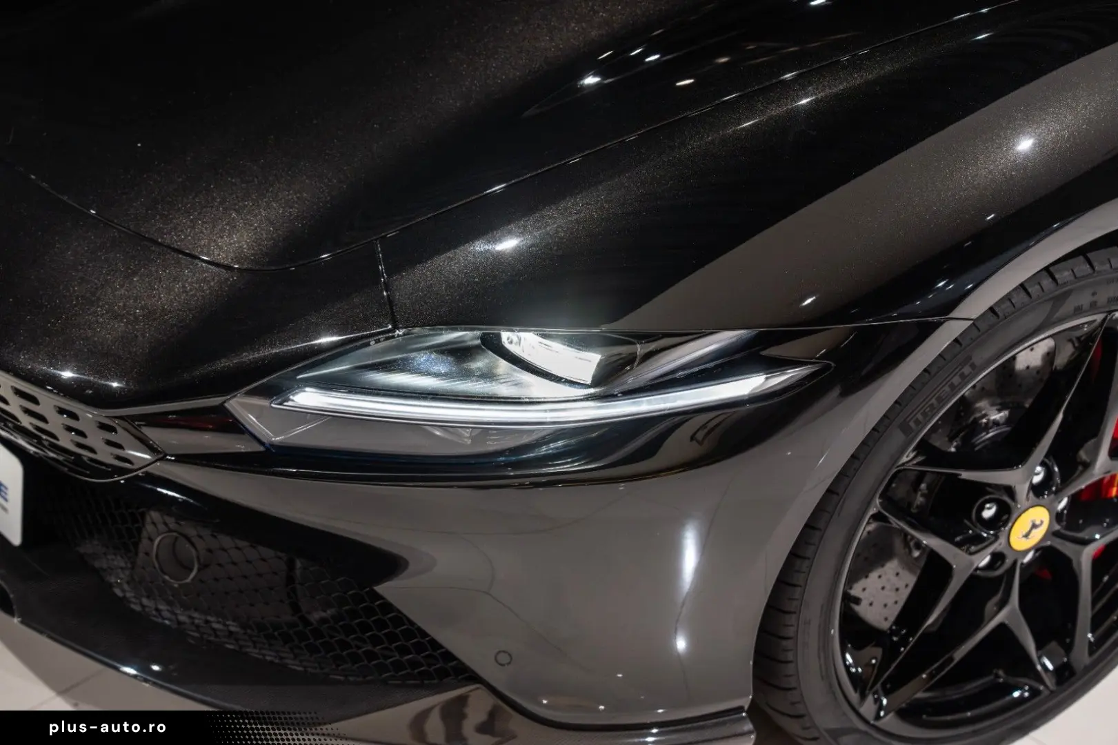 FERRARI Roma Spider CARBON JBL MATRIX PASS.DISPLAY 1HAND