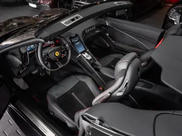FERRARI Roma Spider CARBON JBL MATRIX PASS.DISPLAY 1HAND