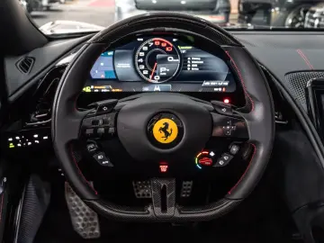 FERRARI Roma Spider CARBON JBL MATRIX PASS.DISPLAY 1HAND