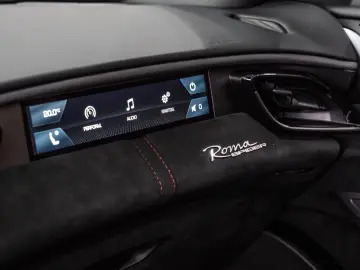 FERRARI Roma Spider CARBON JBL MATRIX PASS.DISPLAY 1HAND