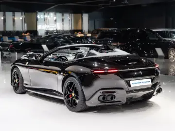 FERRARI Roma Spider CARBON JBL MATRIX PASS.DISPLAY 1HAND